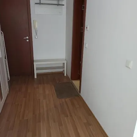 Pretty House Apartment